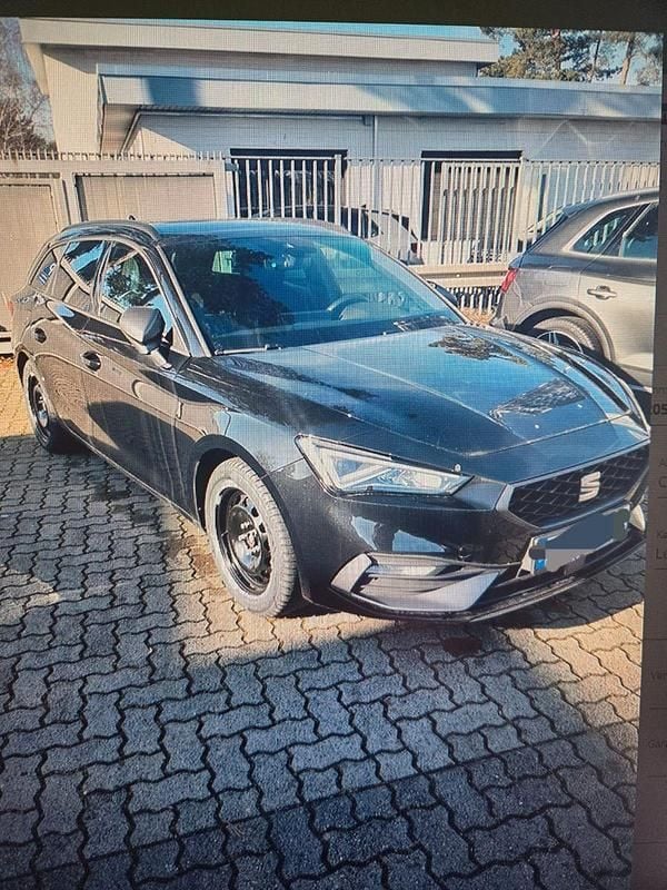 Second-hand Seat Leon FR 150 CP (110 kW) 2021 Negru Berlinǎ