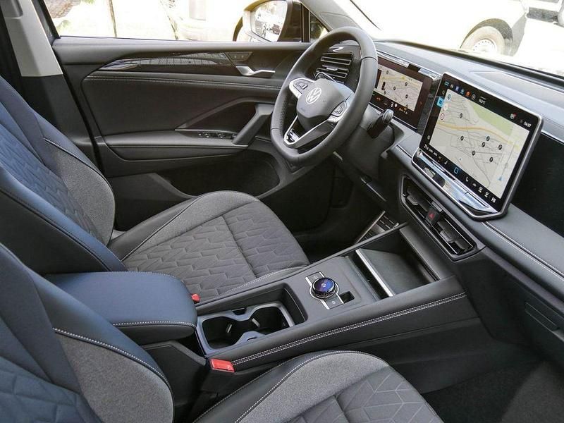 Neu VW Tiguan 150 PS (110 kW) 2026 Grau SUV