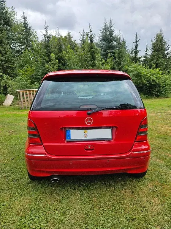 Gebraucht Mercedes A160 Avantgarde 102 PS (75 kW) 2002 Schwarz Kleinwagen