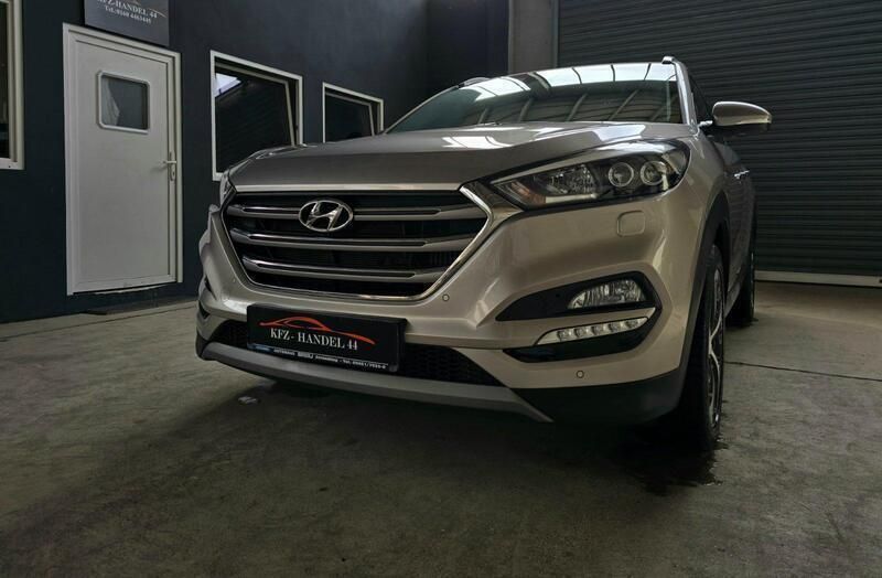 Gebraucht Hyundai Tucson Premium 177 PS (130 kW) 2017 Gold SUV