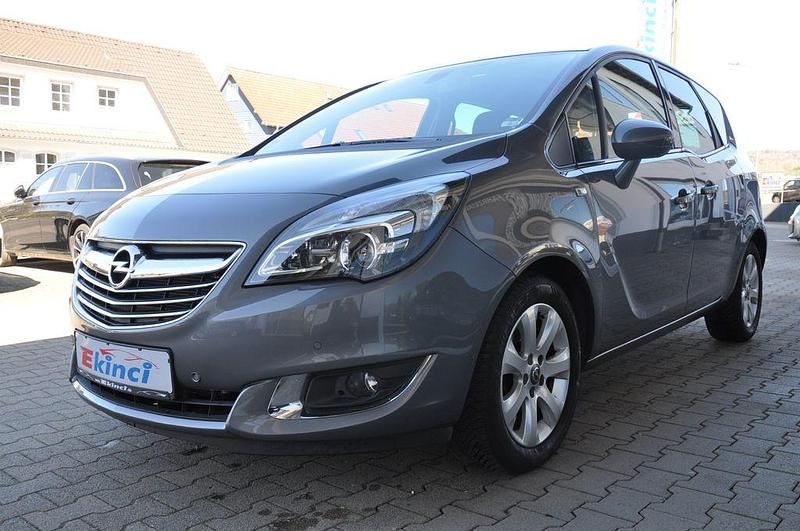Gebraucht Opel Meriva Innovation 140 PS (102 kW) 2016 Grau Van / Kleinbus