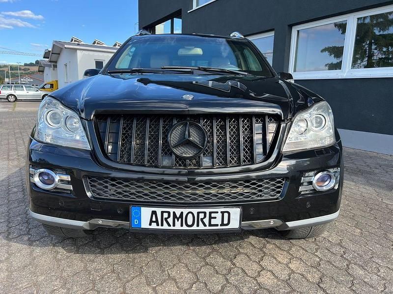 Gebraucht Mercedes GL500 387 PS (284 kW) 2008 Obsidianschwarz  metalliclack SUV