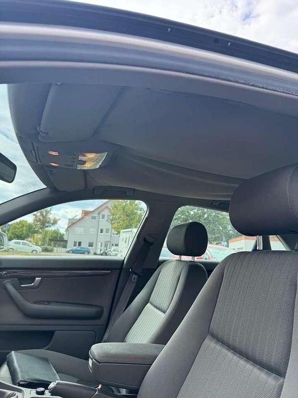 Gebraucht 2004 Audi A4 Limousine | 2.000 € (Guter Preis) - Bild 1/4