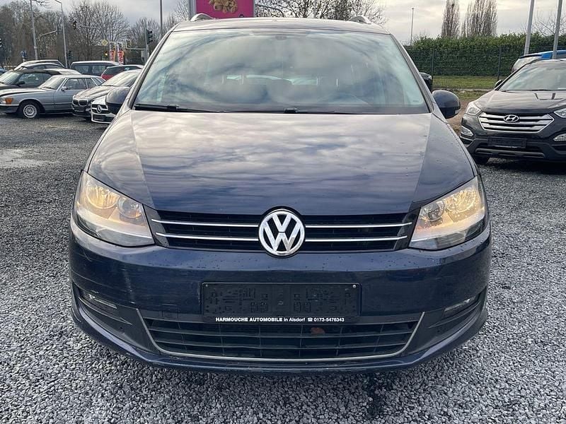 Blau Gebraucht 2014 VW Sharan Comfortline Van / Kleinbus | 10.150 € (Superpreis) - Bild 1/4