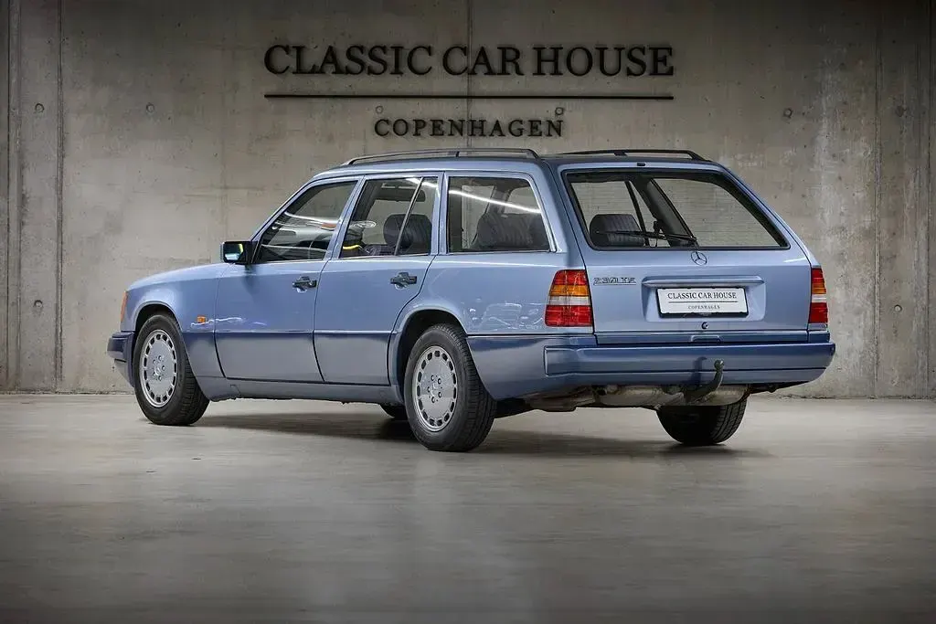 Gebraucht Mercedes 230 1990 Blau Limousine