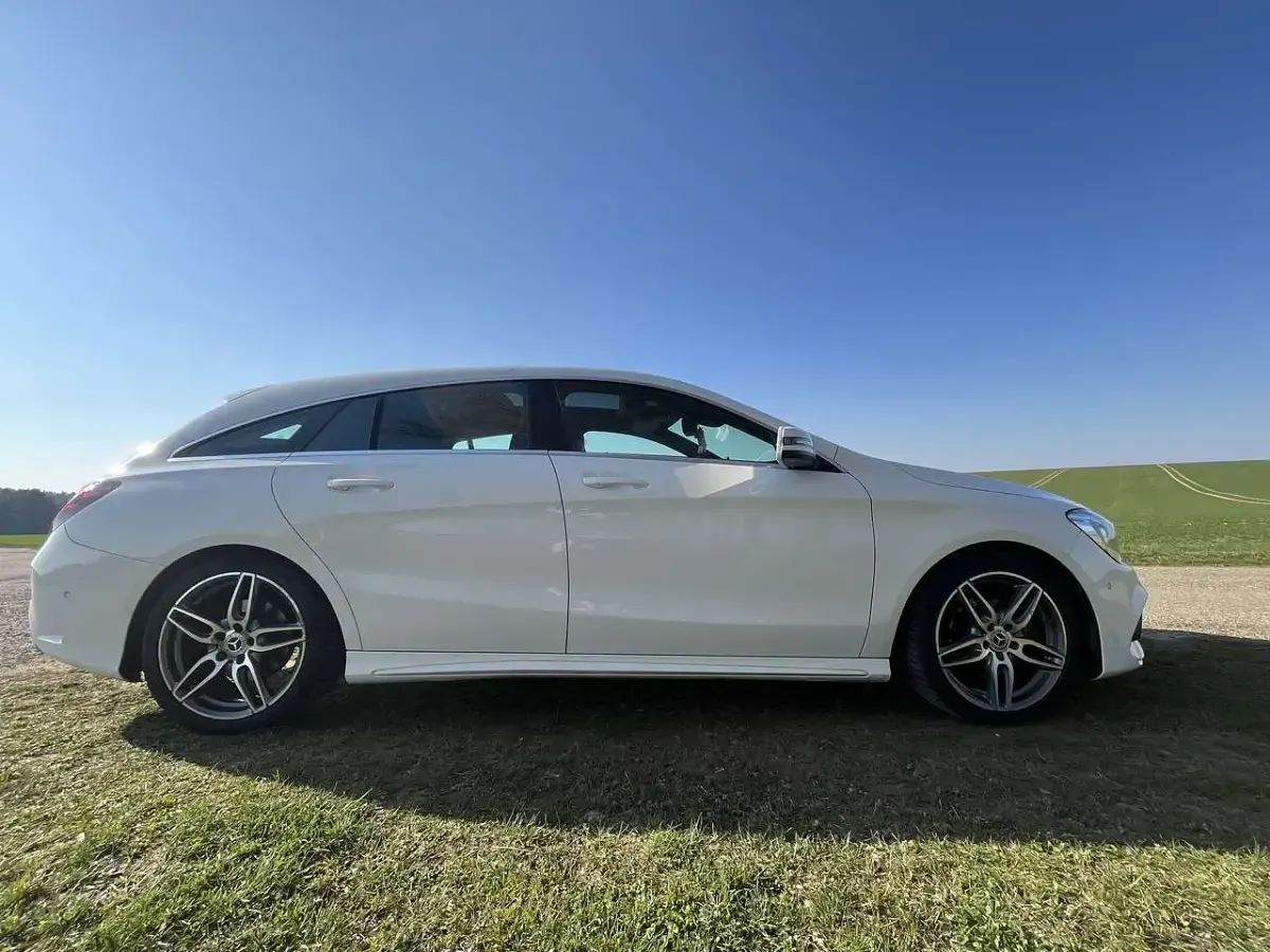 Gebraucht Mercedes CLA200 156 PS (114 kW) 2018 Weiß Kombi