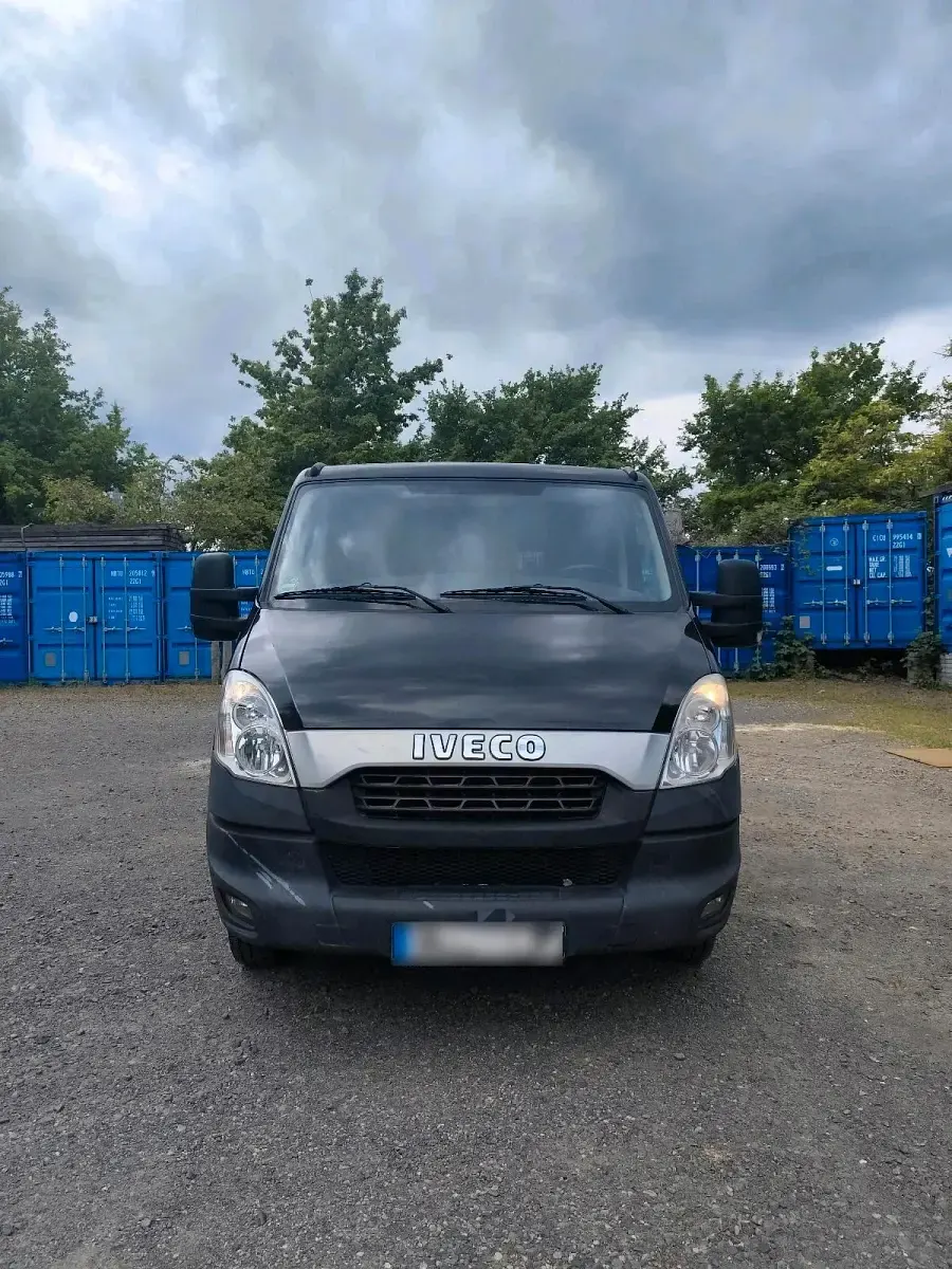 Occasion Iveco Daily 130 ch (95 kW) 2013 Noir Monospace