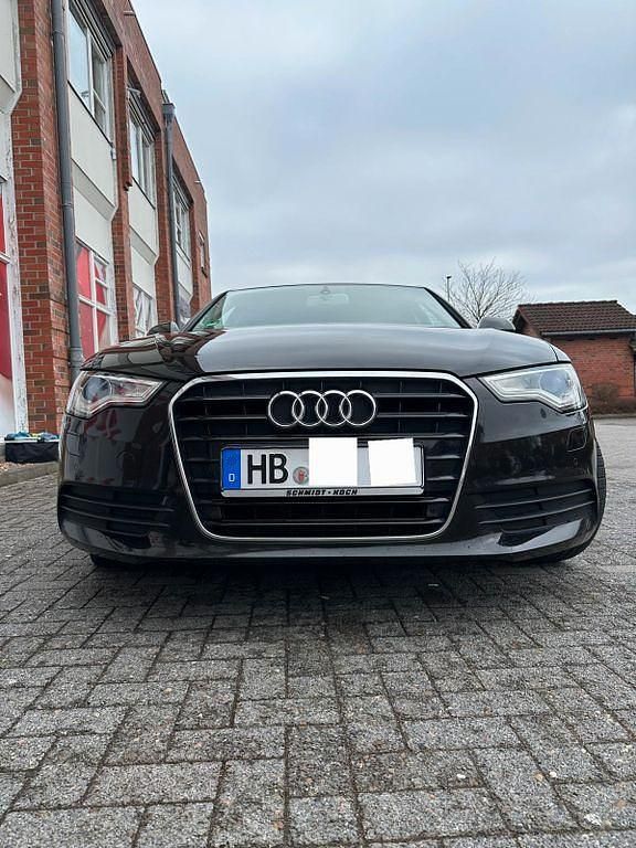 Gebraucht Audi A6 Ambiente 177 PS (130 kW) 2011 Schwarz Limousine