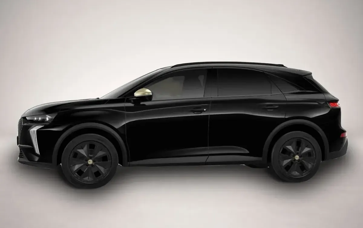 Neu DS Automobiles DS7 Crossback Performance 131 PS (96 kW) 2026 Schwarz SUV