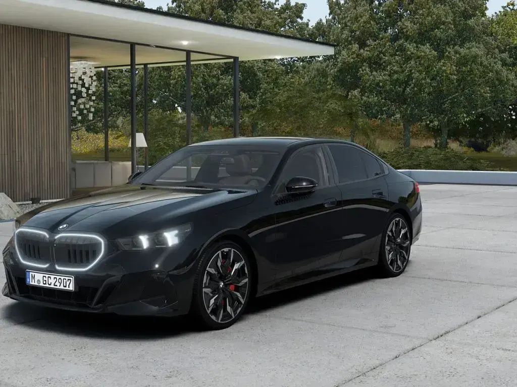 Gebraucht BMW 540 M Sport 286 PS (210 kW) 2025 Schwarz Limousine