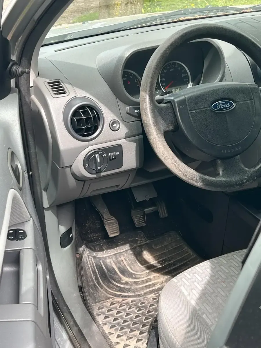Gebraucht Ford Fusion 80 PS (58 kW) 2005 Silber Kleinwagen