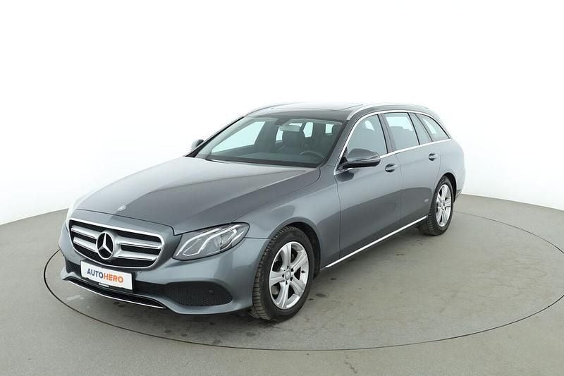 Gebraucht Mercedes E220 Avantgarde 194 PS (142 kW) 2016 Grau Kombi