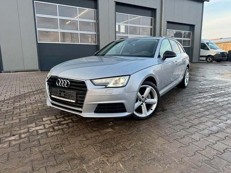 Gebraucht Audi A4 Basis 190 PS (139 kW) 2016 Silber Kombi