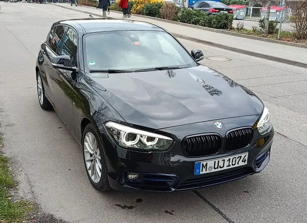 Usata BMW 118 Sport Line 150 CV (110 kW) 2017 Nero Utilitaria