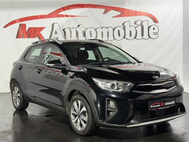 Schwarz Gebraucht 2021 Kia Stonic Vision SUV | 10.990 € - Bild 1/4