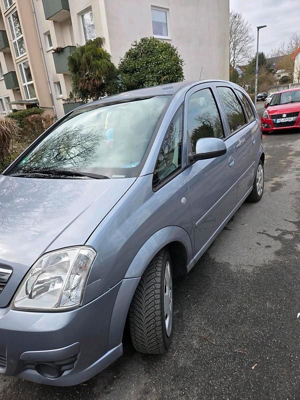 Gebraucht Opel Meriva 2009 Silber Van / Kleinbus