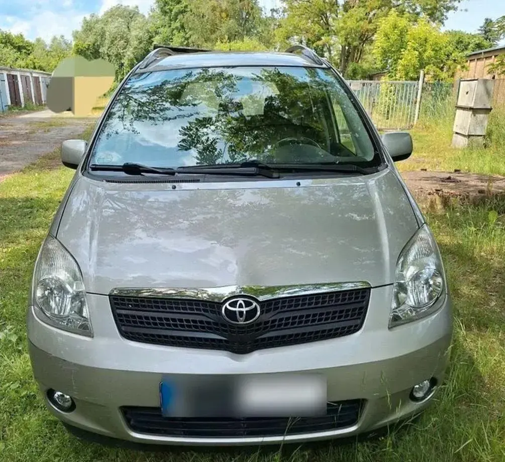 Gebraucht Toyota Corolla 110 PS (80 kW) 2002 Silber Kombi