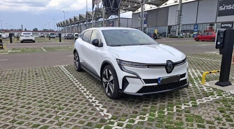 Gebraucht Renault Megane E-Tech Komfort 160 kW (218 PS) 2023 Weiß Limousine