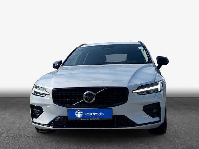 Gebraucht Volvo V60 145 PS (106 kW) 2025 Kombi