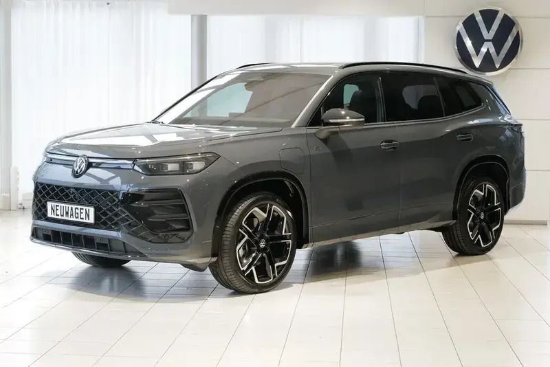 Grau Gebraucht 2025 VW Tayron R-line SUV | 63.897 € (Superpreis) - Bild 1/4