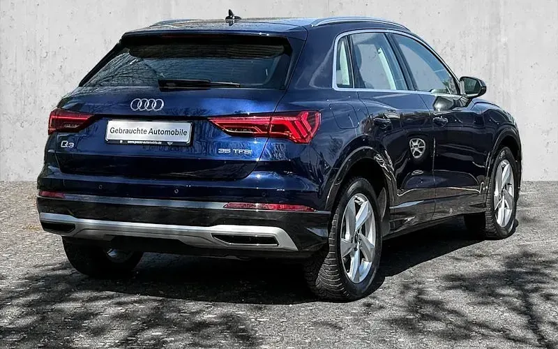 Gebraucht Audi Q3 Advanced 150 PS (110 kW) 2022 Blau SUV