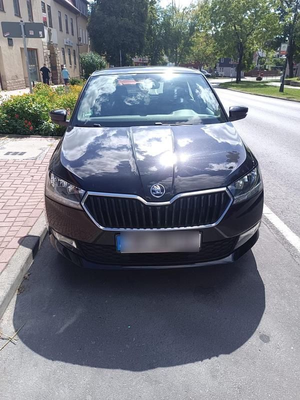 Schwarz Gebraucht 2021 Skoda Fabia Kleinwagen | 14.000 € (Superpreis) - Bild 1/4