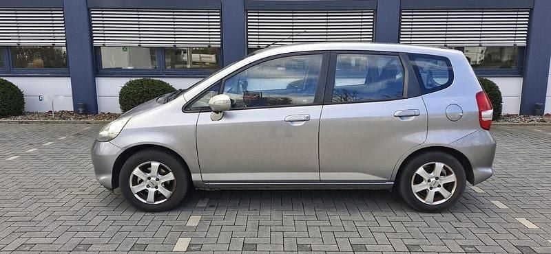 Gebraucht Honda Jazz 83 PS (61 kW) 2007 Grau Kleinwagen