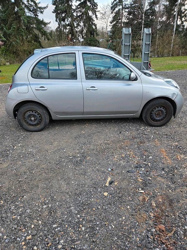 Gebraucht Nissan Micra 80 PS (58 kW) 2004 Silber Kleinwagen
