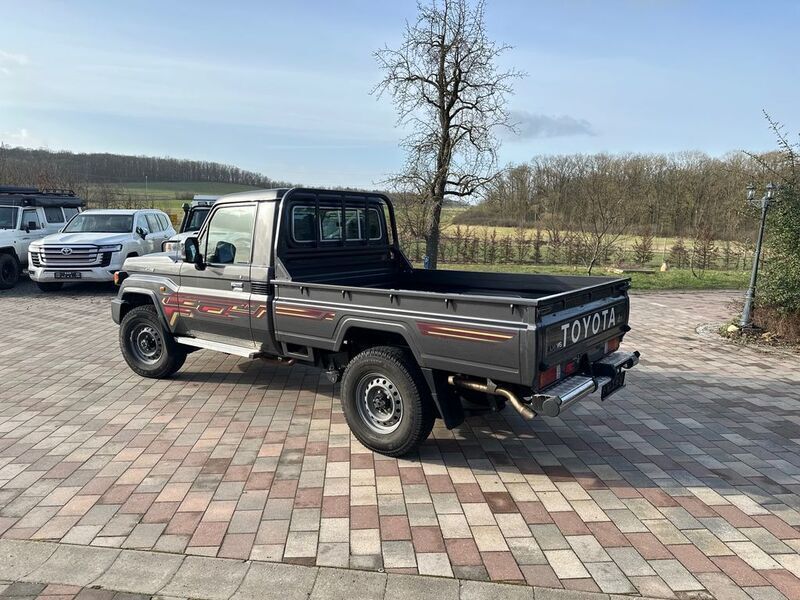 Gebraucht Toyota Land Cruiser 272 PS (200 kW) 2024 Grau SUV