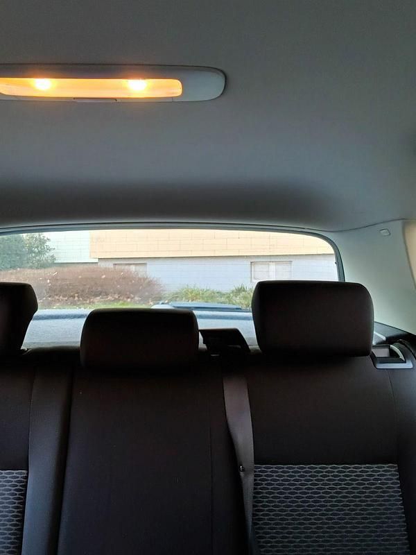 Gebraucht VW Golf VI Team 80 PS (58 kW) 2010 Schwarz Kleinwagen