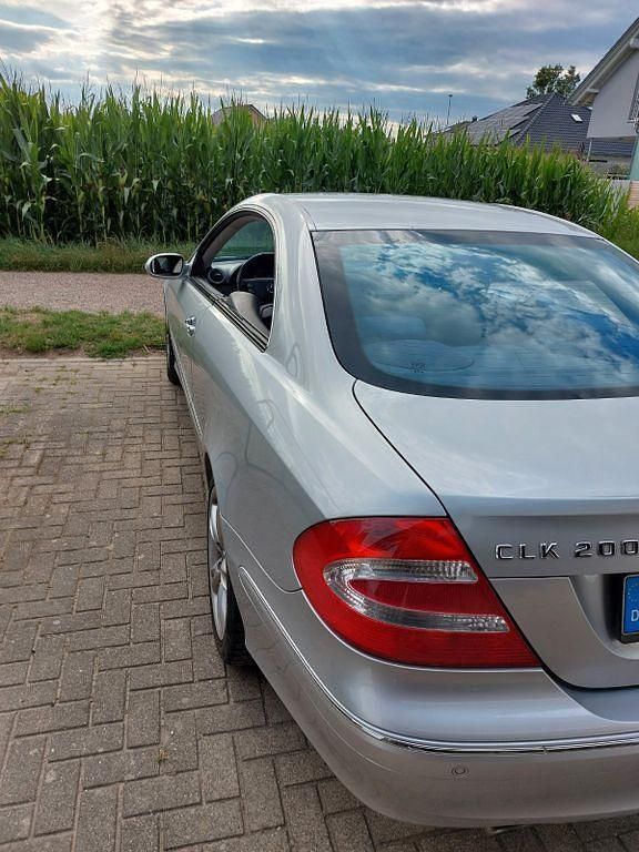 Silber Gebraucht 2004 Mercedes 200 Cabrio | 6.750 € (Guter Preis) - Bild 1/4