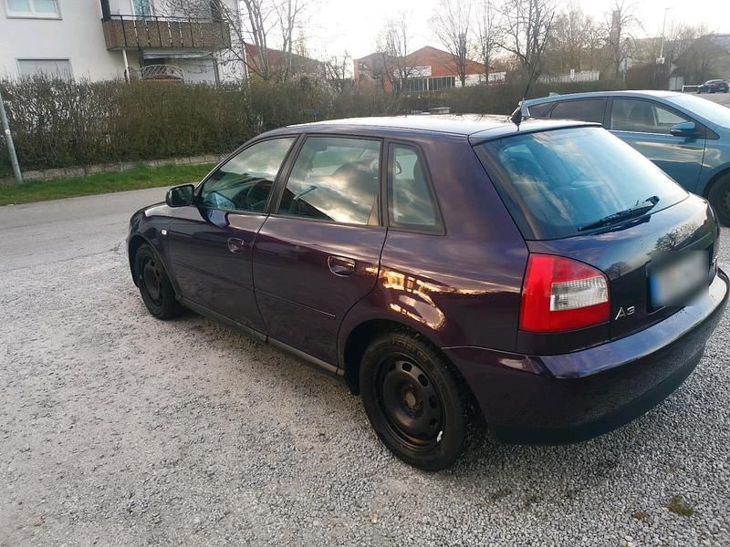 Gebraucht Audi A3 101 PS (74 kW) 2001 Violet Kleinwagen