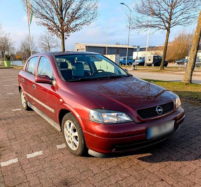 Gebraucht Opel Astra Edition 75 PS (55 kW) 1999 Rot Limousine