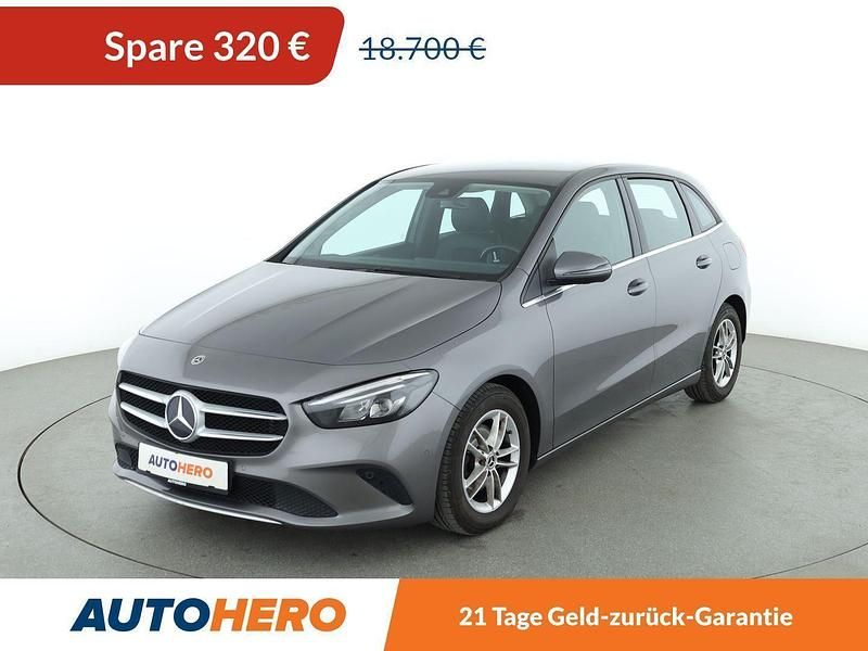 Grau Gebraucht 2019 Mercedes B180 Style Van / Kleinbus | 18.380 € (Guter Preis) - Bild 1/3