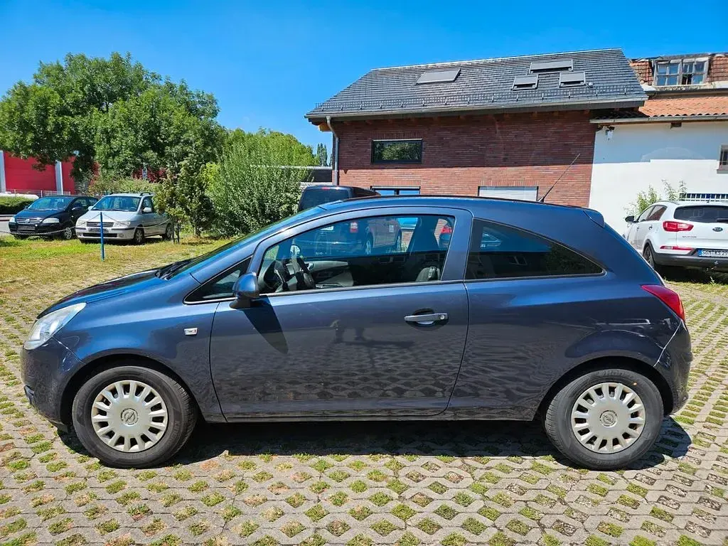 Gebraucht Opel Corsa Selection 80 PS (58 kW) 2009 Grau Kleinwagen