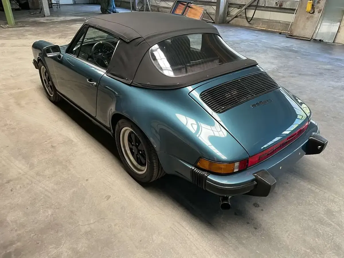 Gebraucht Porsche 911SC 179 PS (131 kW) 1983 Blau Cabrio