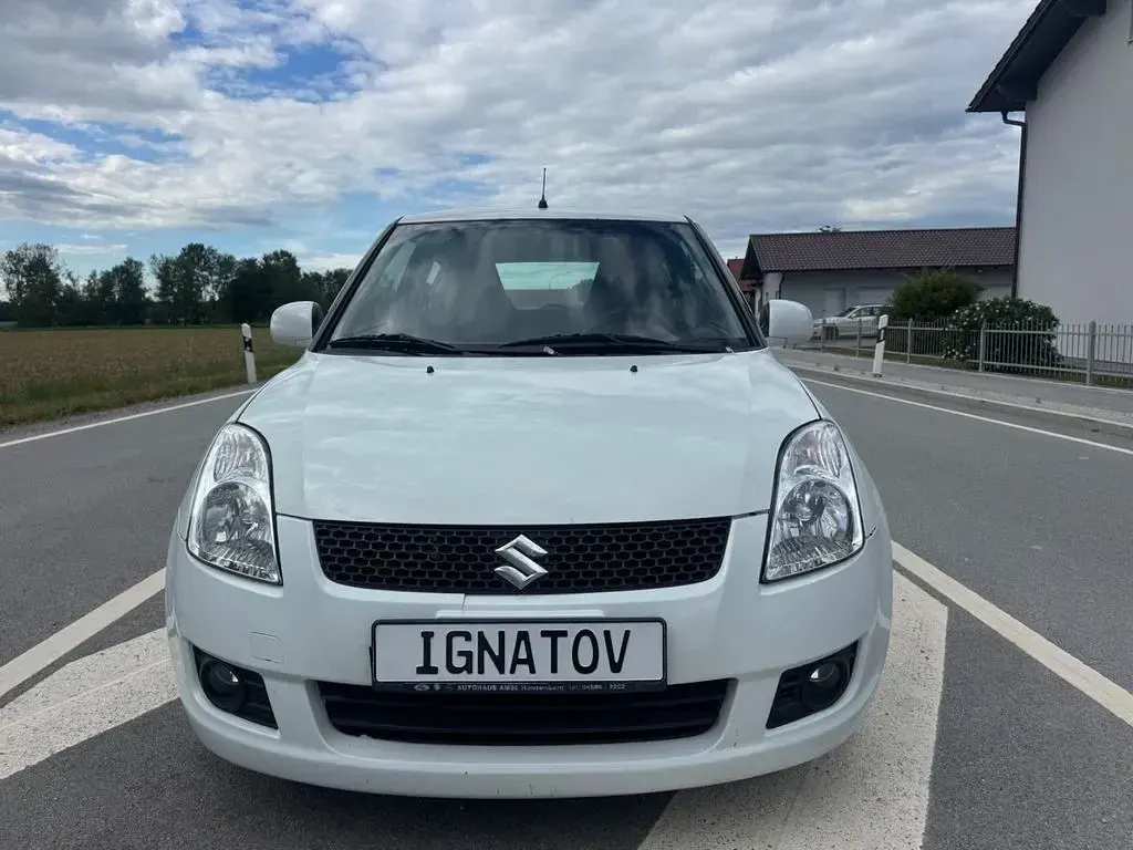 Gebraucht Suzuki Swift 92 PS (67 kW) 2010 Kleinwagen