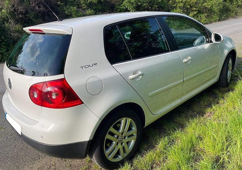 Gebraucht VW Golf V 80 PS (58 kW) 2007 Weiß Limousine
