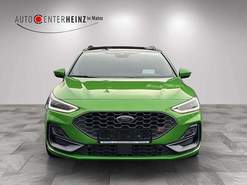 Gebraucht Ford Focus ST 280 PS (205 kW) 2023 Mean green Kombi