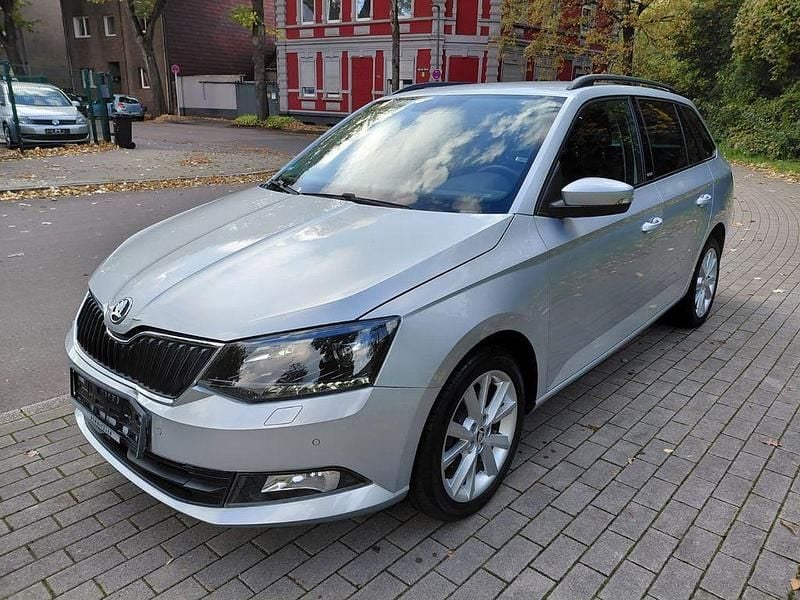Silber Gebraucht 2016 Skoda Fabia Joy Kleinwagen | 6.499 € (Superpreis) - Bild 1/4