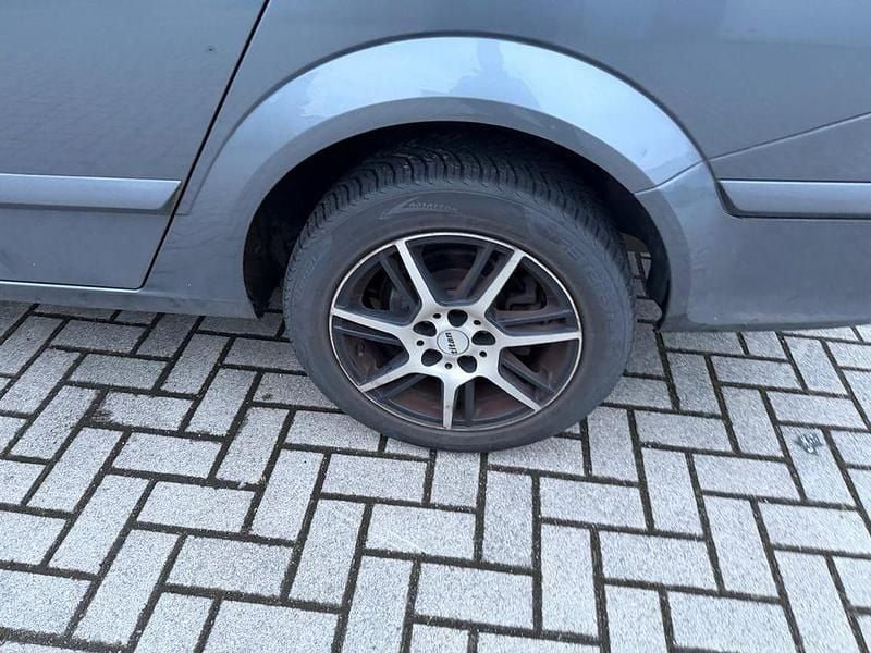 Second-hand Opel Astra 105 CP (77 kW) 2007 Negru Berlinǎ