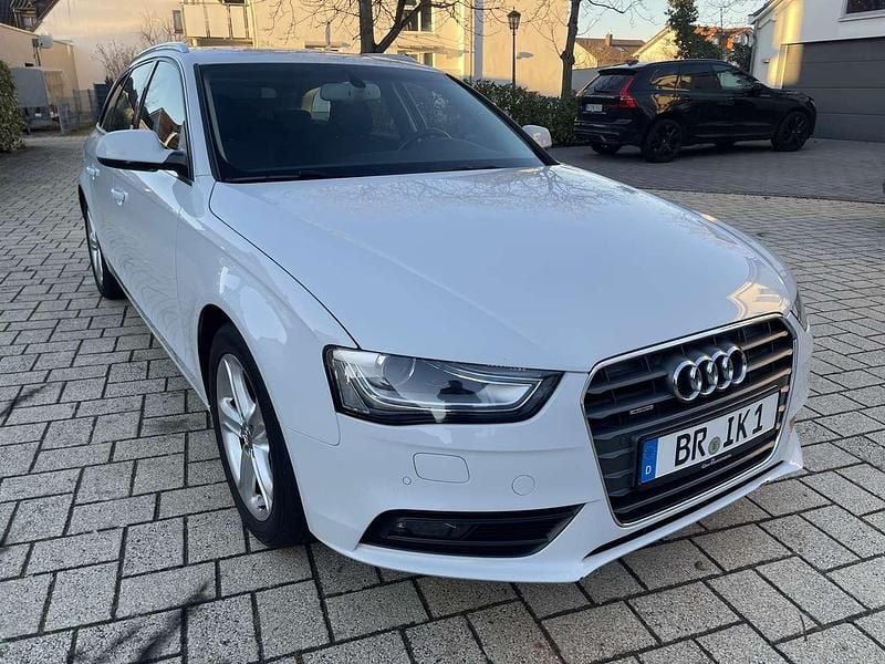 Gebraucht Audi A4 Ambition 177 PS (130 kW) 2014 Weiß Kombi