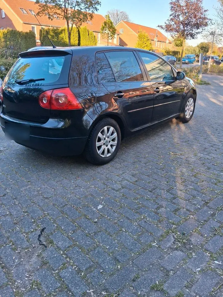 Gebraucht VW Golf V 102 PS (75 kW) 2007 Schwarz Limousine