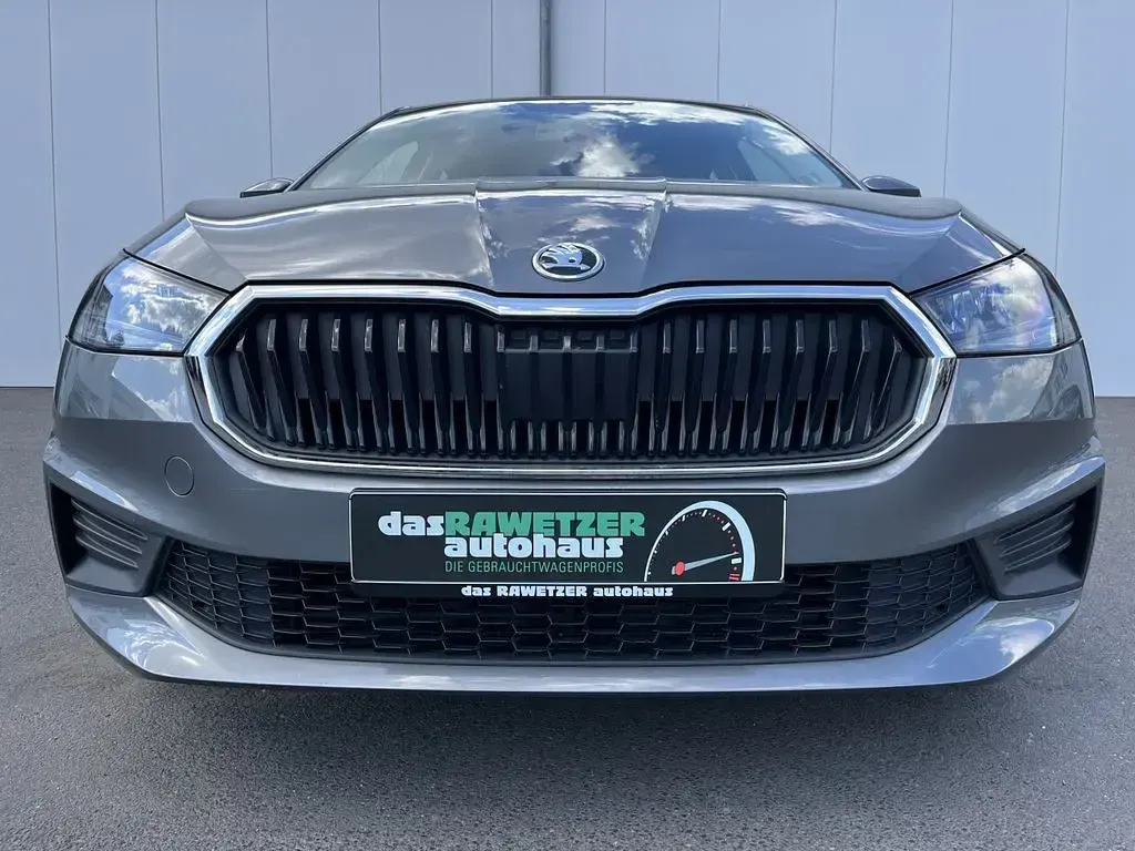 Gebraucht Skoda Fabia Ambition 65 PS (47 kW) 2022 Grau Kleinwagen