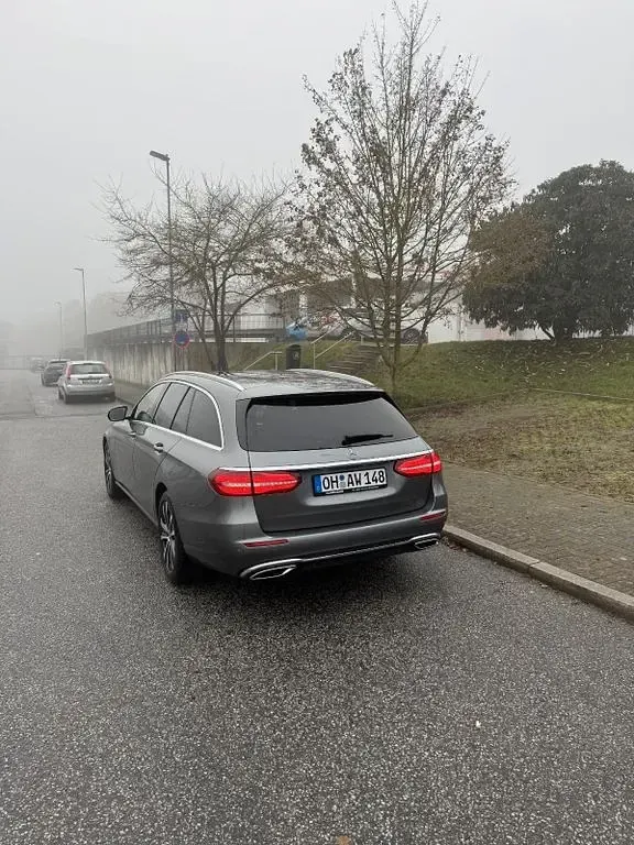 Gebraucht Mercedes E400 340 PS (250 kW) 2020 Grau Limousine