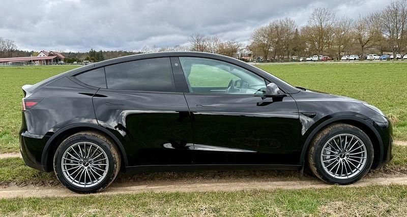 Gebraucht Tesla Model Y Long Range AWD 378 kW (514 PS) 2023 Schwarz SUV