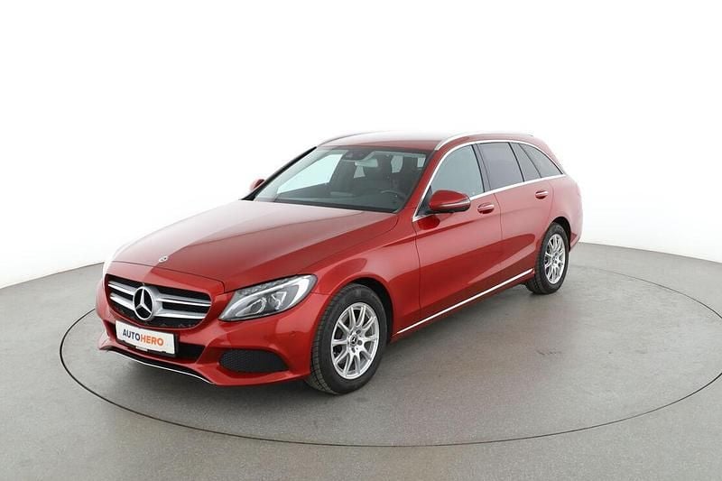 Rot Gebraucht 2017 Mercedes C180 Avantgarde Kombi | 19.090 € (Fairer Preis) - Bild 1/3
