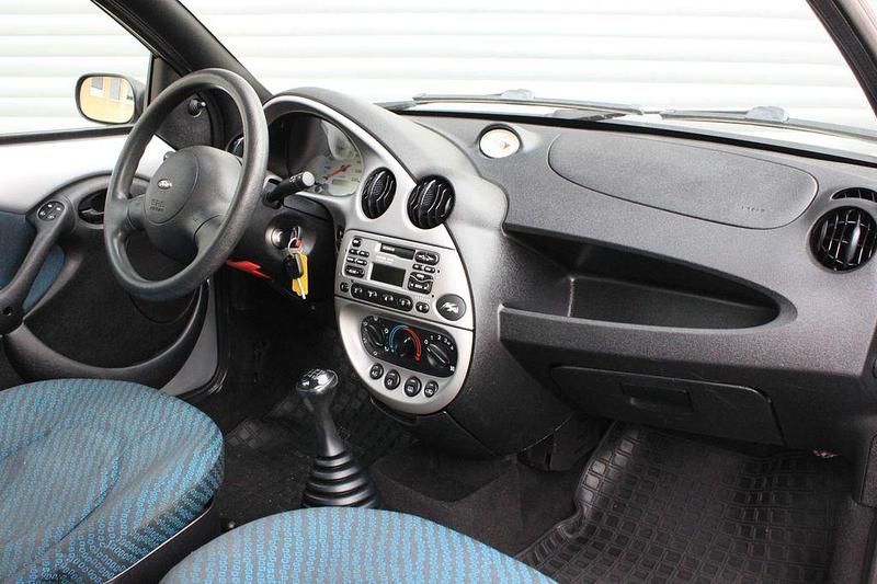 Gebraucht Ford Ka 60 PS (44 kW) 2005 Silber Kleinwagen