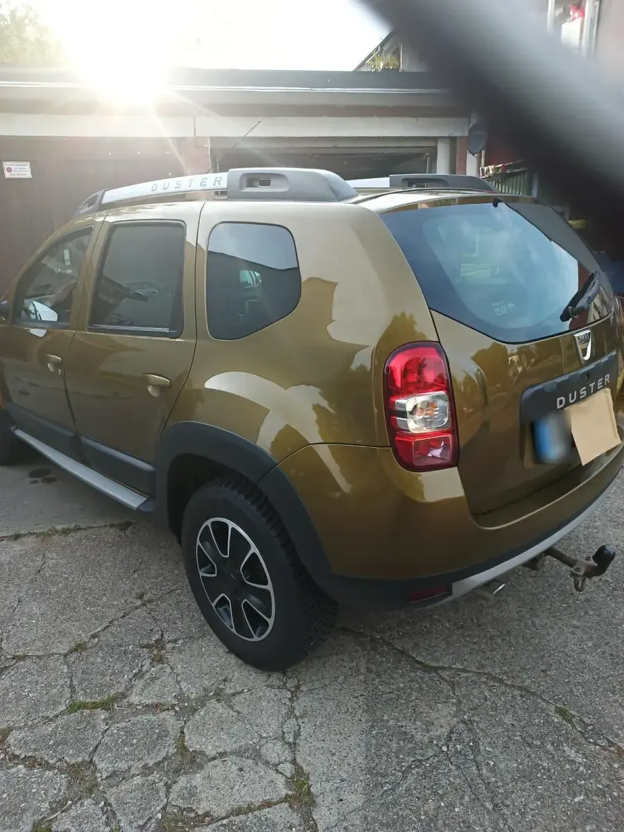 Gebraucht Dacia Duster 109 PS (80 kW) 2017 Gold SUV