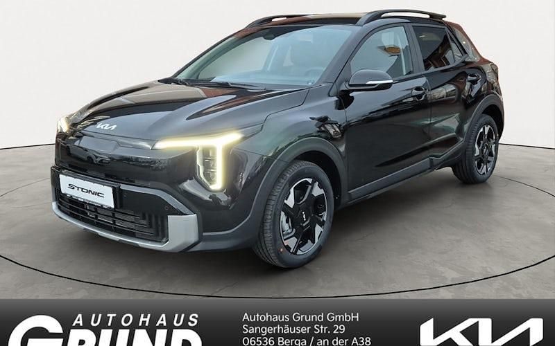 Schwarz Neu 2025 Kia Stonic Vision SUV | 23.970 € (Fairer Preis) - Bild 1/4
